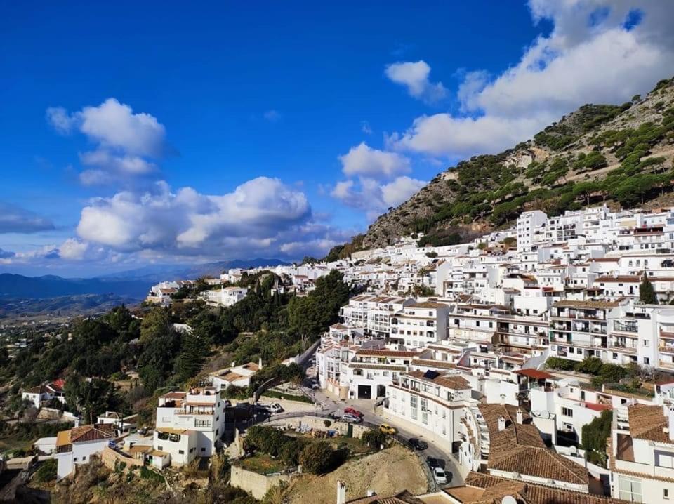 El Paraiso, Apartamento En Mijas Pueblo Con Bonitas Vistas A La Costa Y Con Piscina Διαμέρισμα Εξωτερικό φωτογραφία